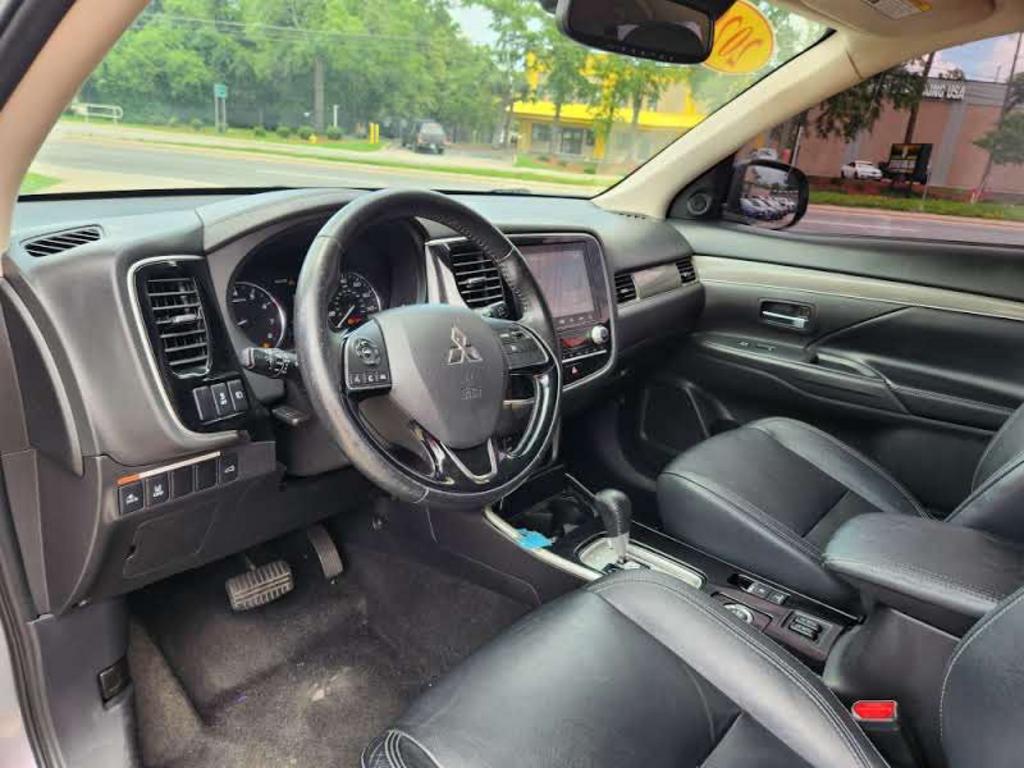 2020 Mitsubishi Outlander - $14,995