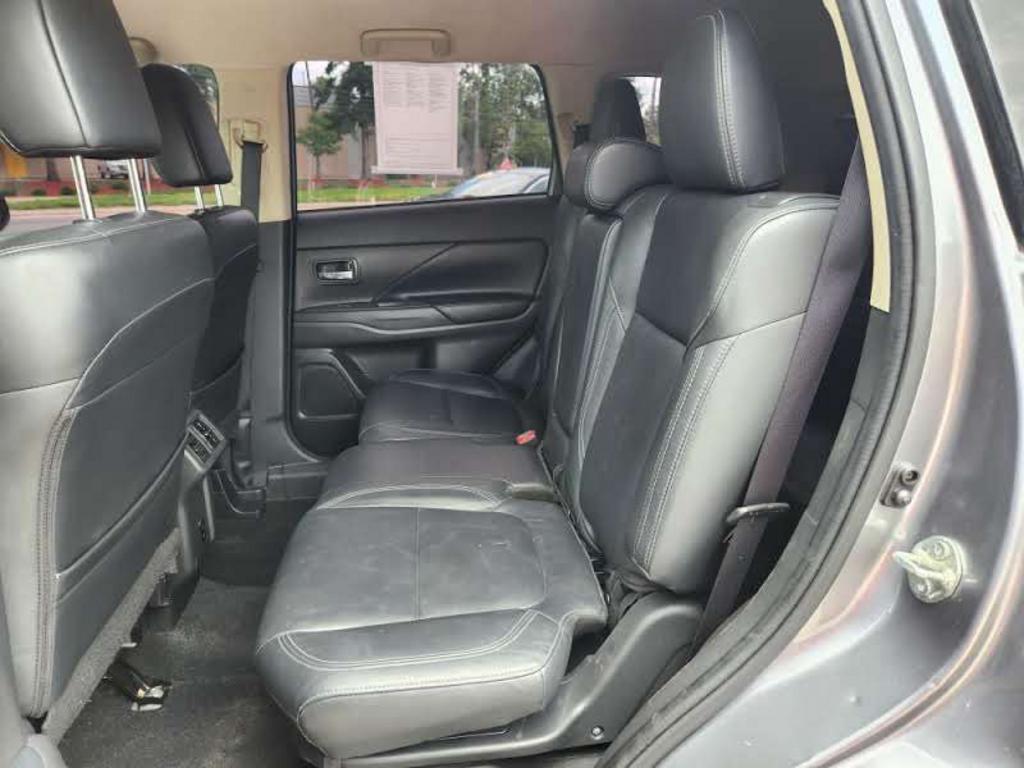 2020 Mitsubishi Outlander - $14,995