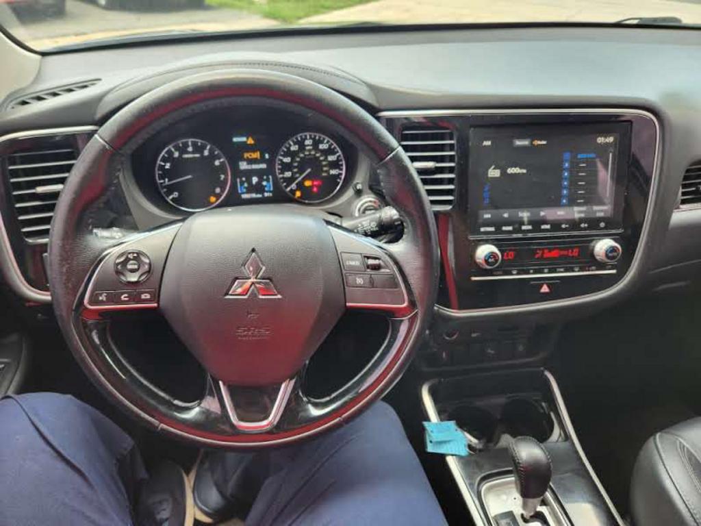 2020 Mitsubishi Outlander - $14,995