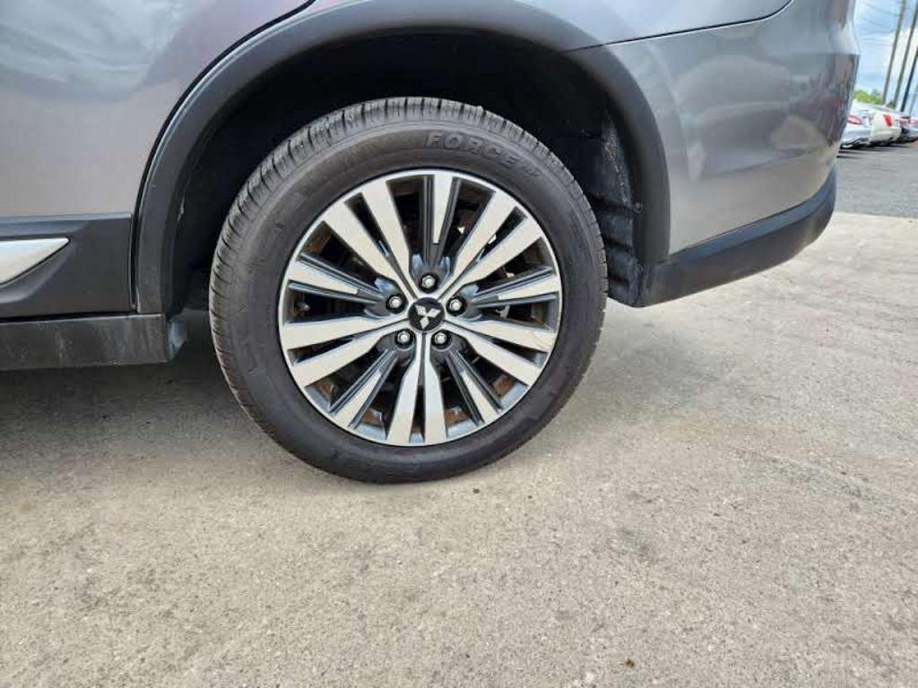 2020 Mitsubishi Outlander - $14,995
