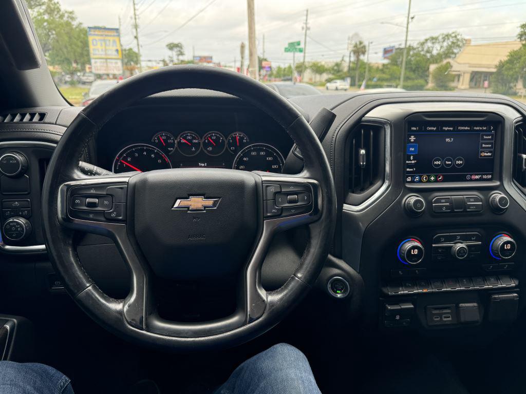 2020 Chevrolet Silverado 1500  LT  photo