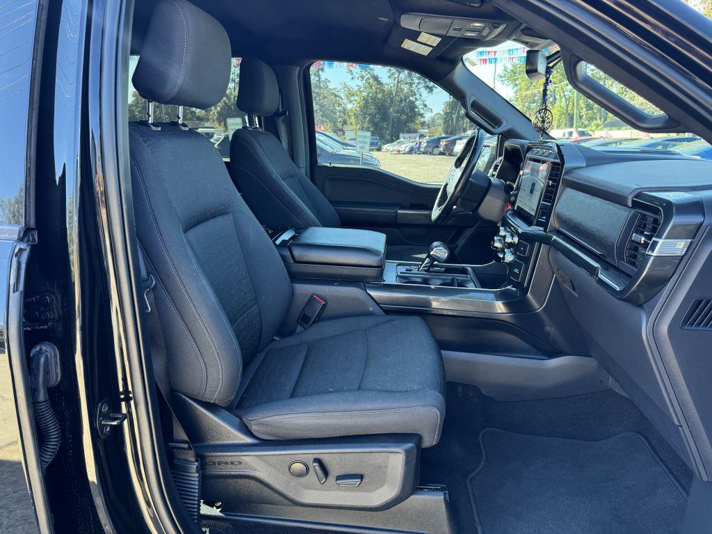 2022 Ford F-150 - $35,995