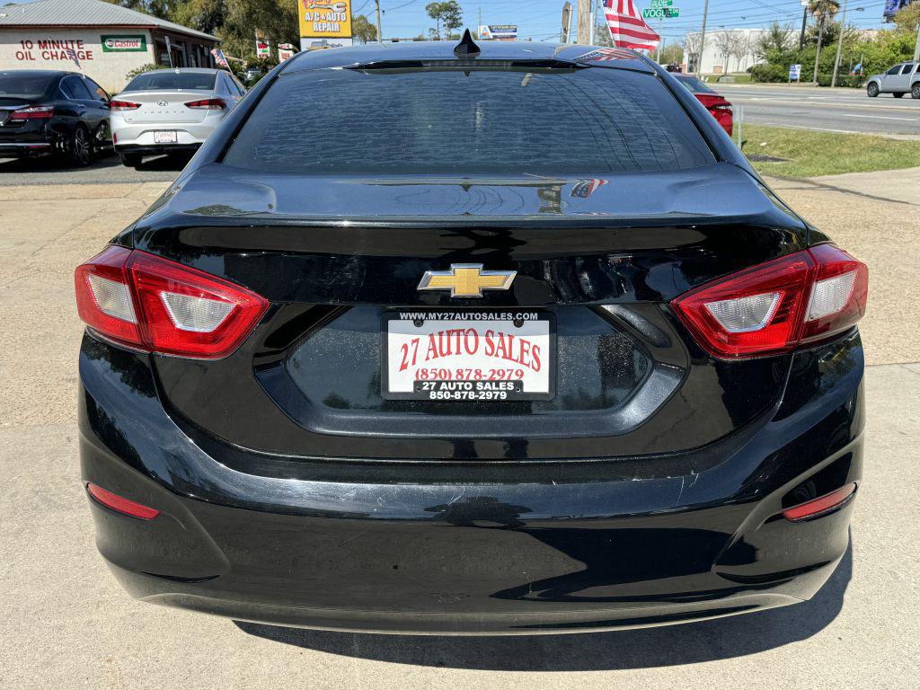 2019 Chevrolet Cruze - $9,500