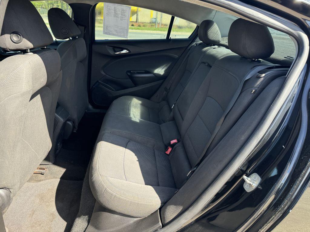 2019 Chevrolet Cruze - $9,500