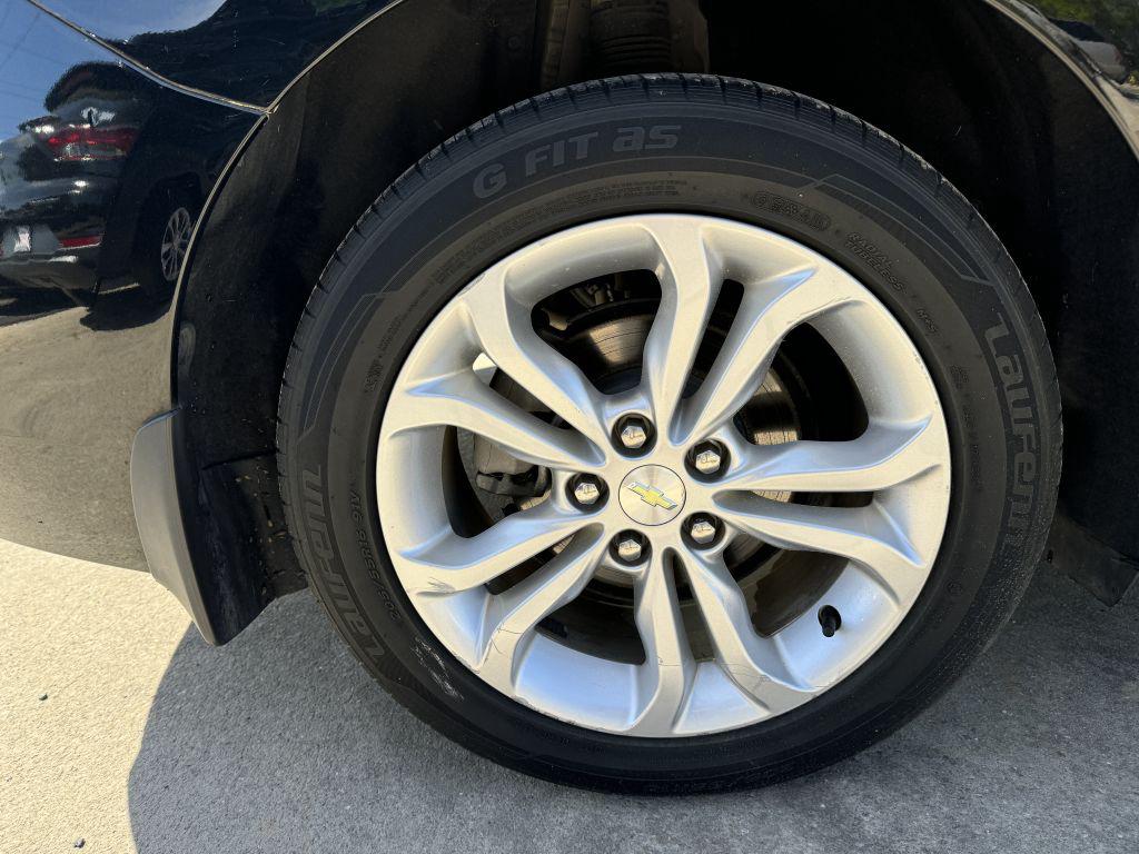 2019 Chevrolet Cruze - $9,500