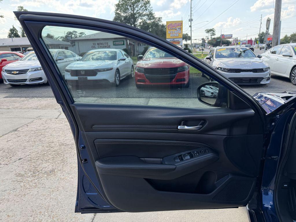 2020 Nissan Altima - $12,995