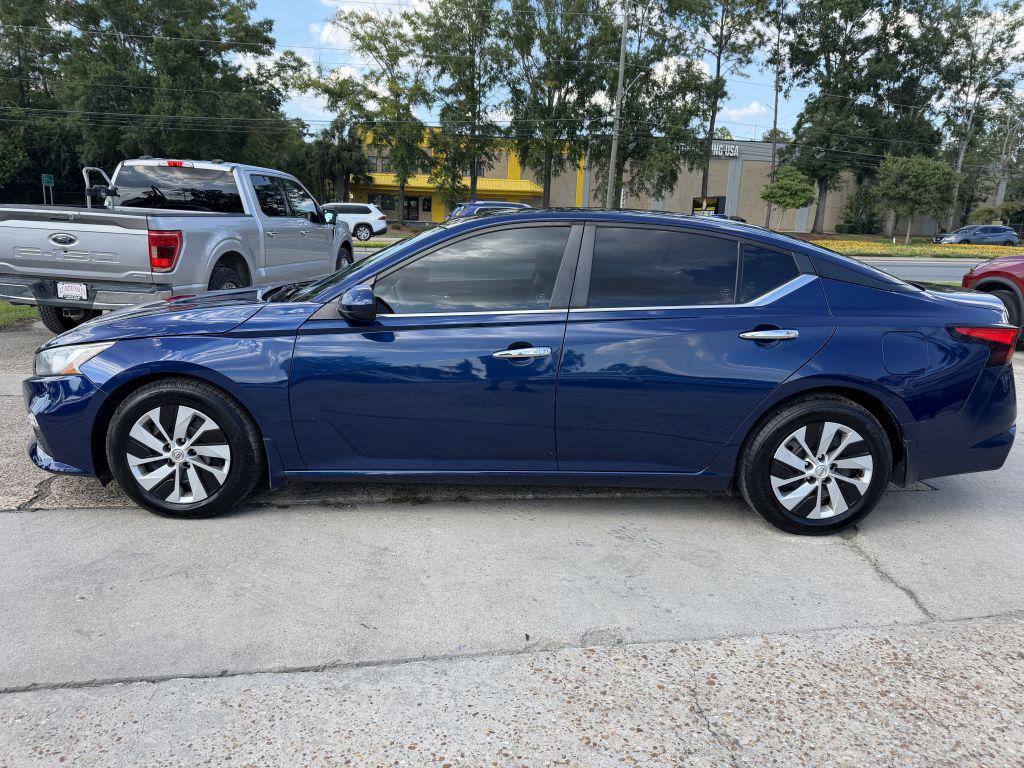 2020 Nissan Altima - $12,995
