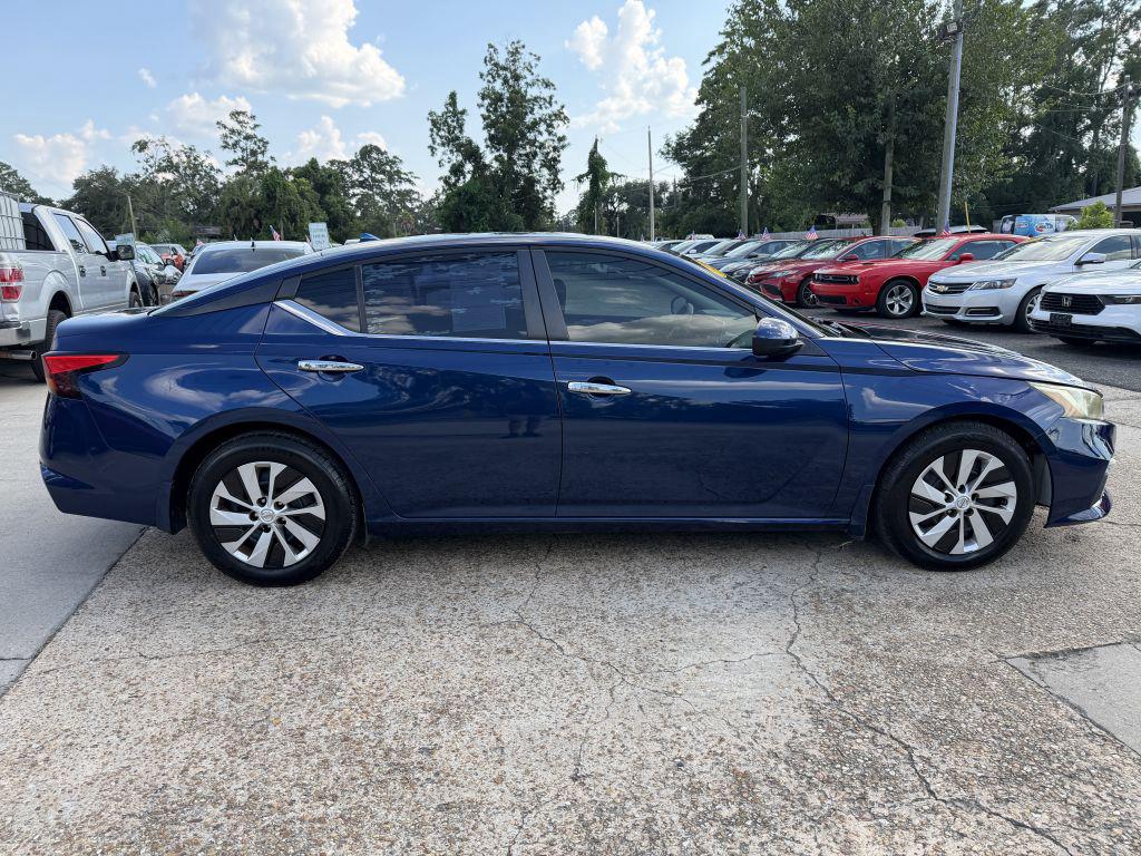 2020 Nissan Altima - $12,995