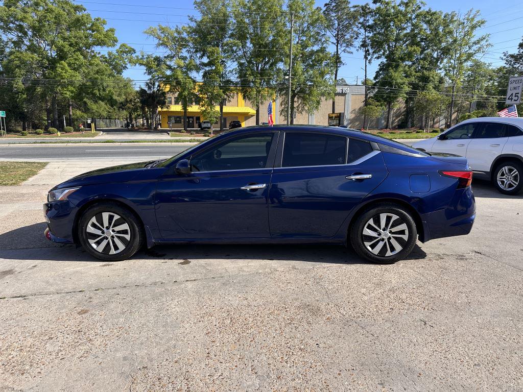 2020 Nissan Altima - $12,995