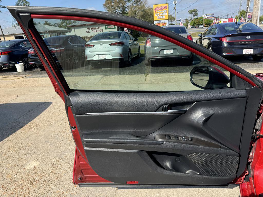 2021 Toyota Camry - $19,995