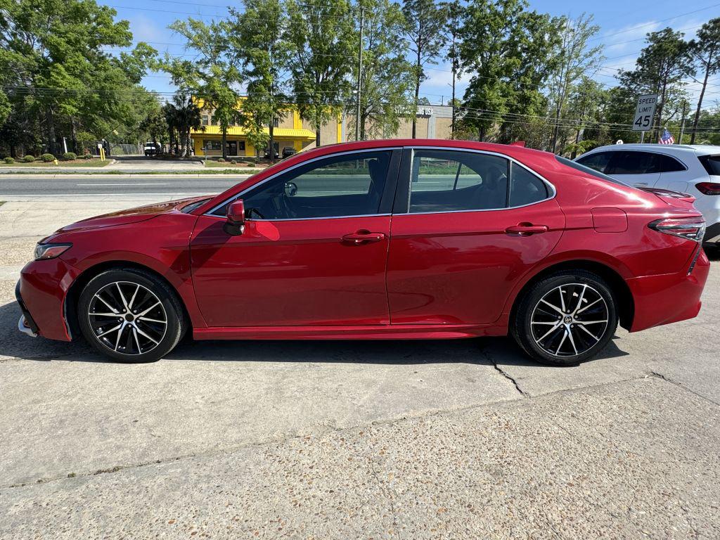 2021 Toyota Camry - $19,995