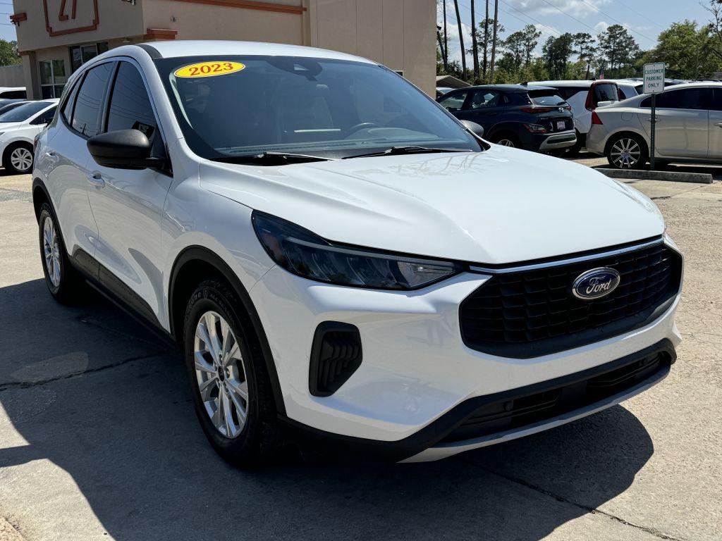 2023 Ford Escape - $15,995