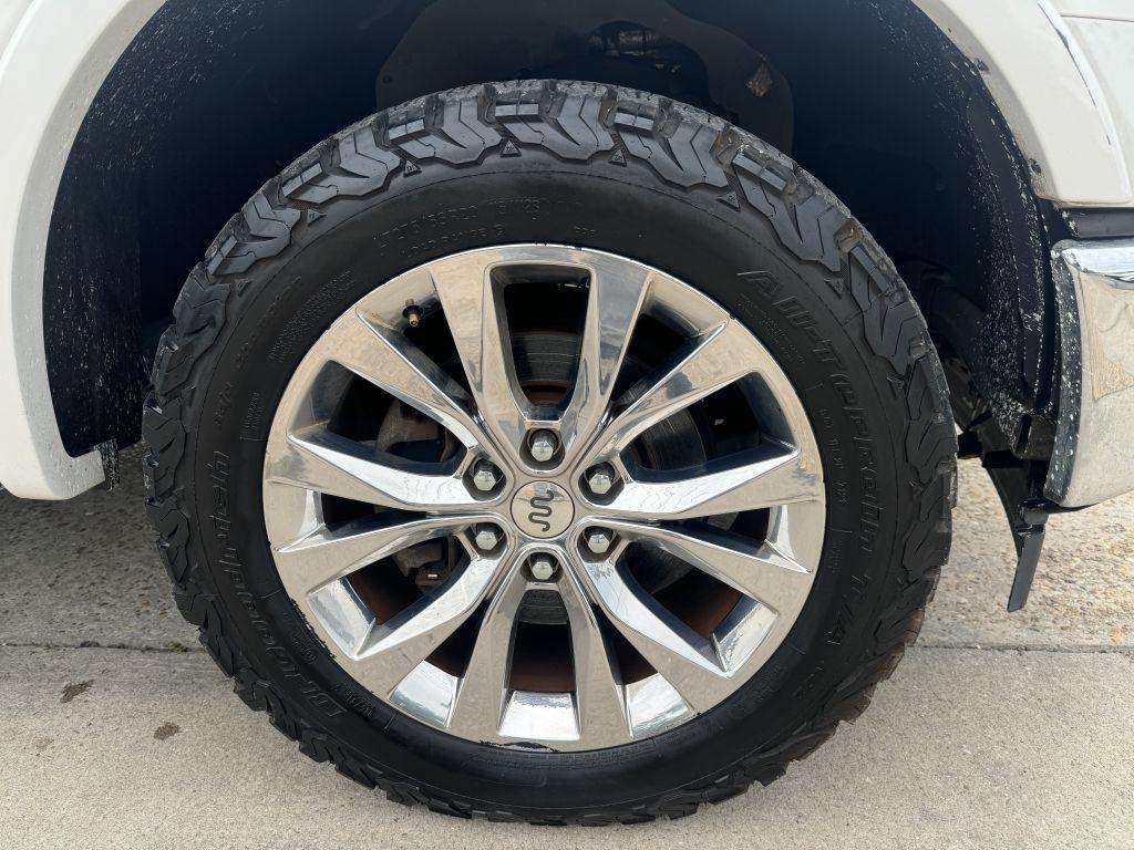2017 Ford F-150 - $18,995