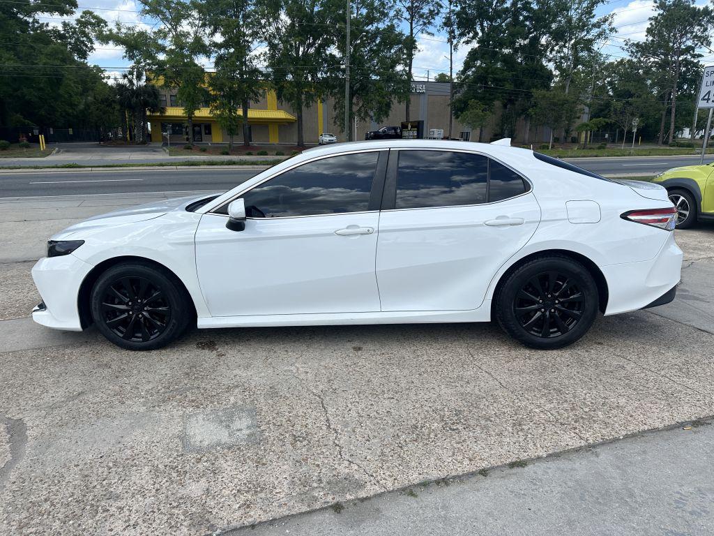 2020 Toyota Camry - $15,995
