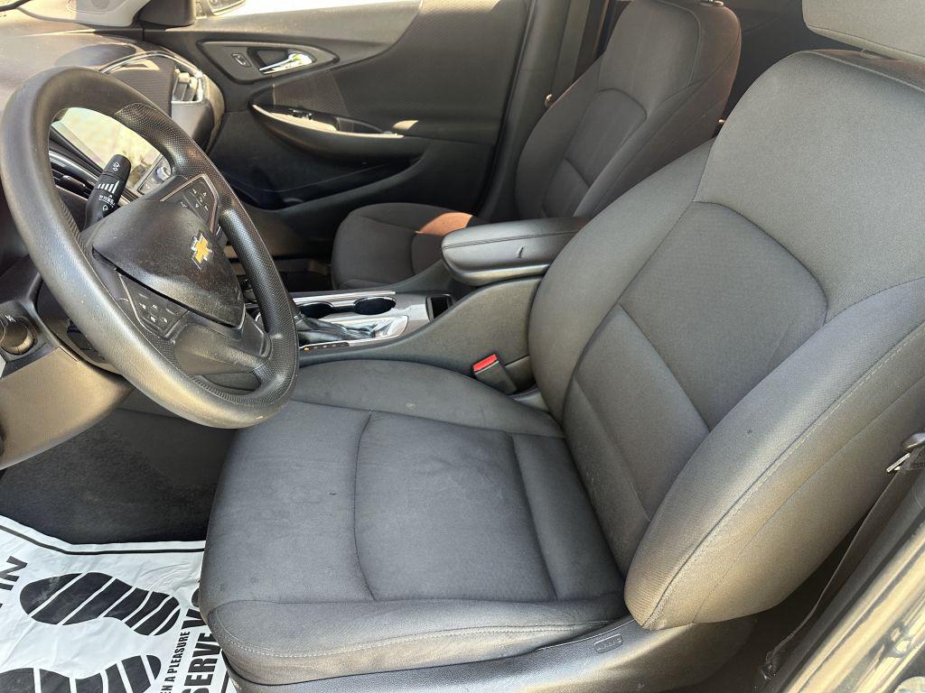 2019 Chevrolet Malibu - $10,995