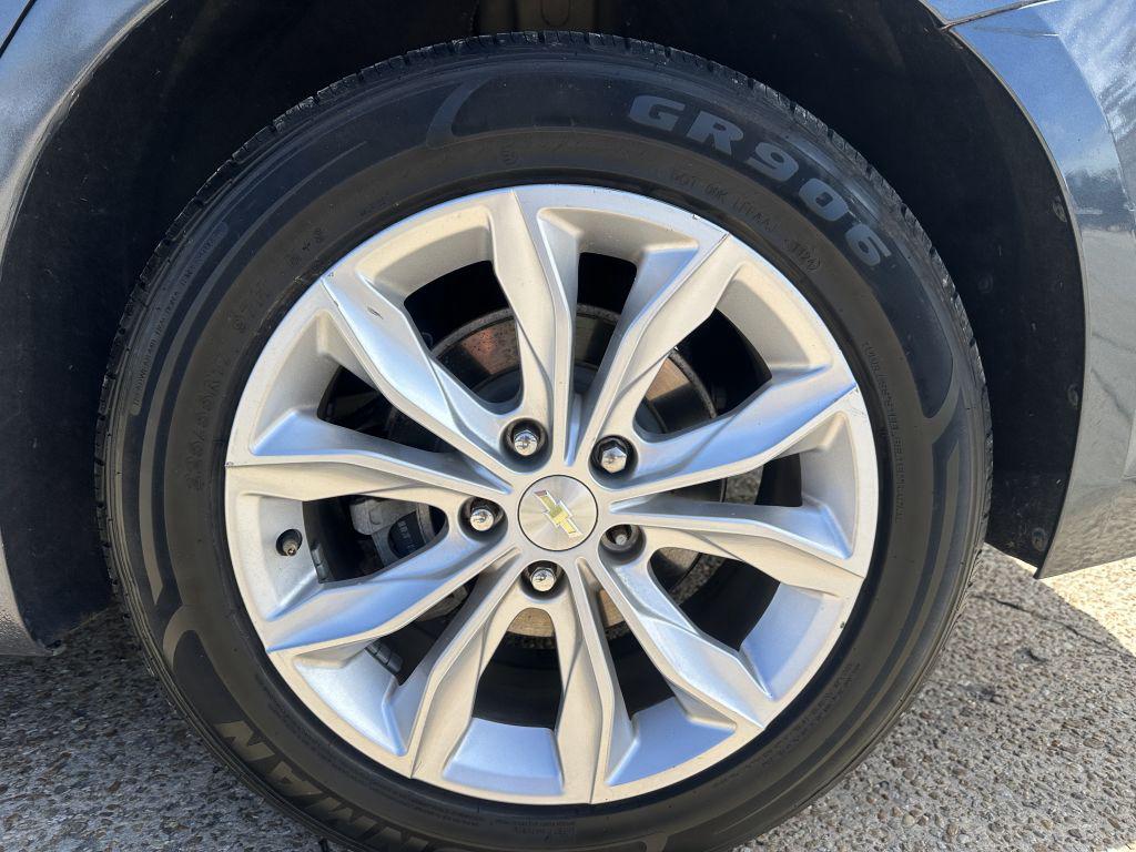 2019 Chevrolet Malibu - $10,995