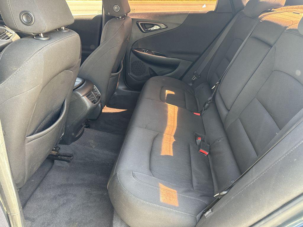 2019 Chevrolet Malibu - $10,995