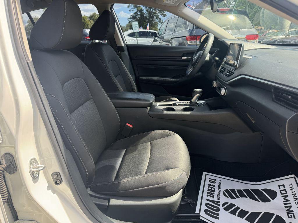 2020 Nissan Altima - $15,995