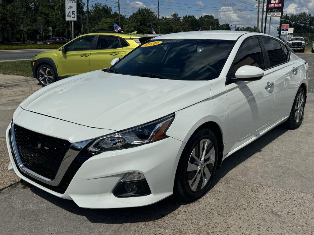 2020 Nissan Altima - $15,995