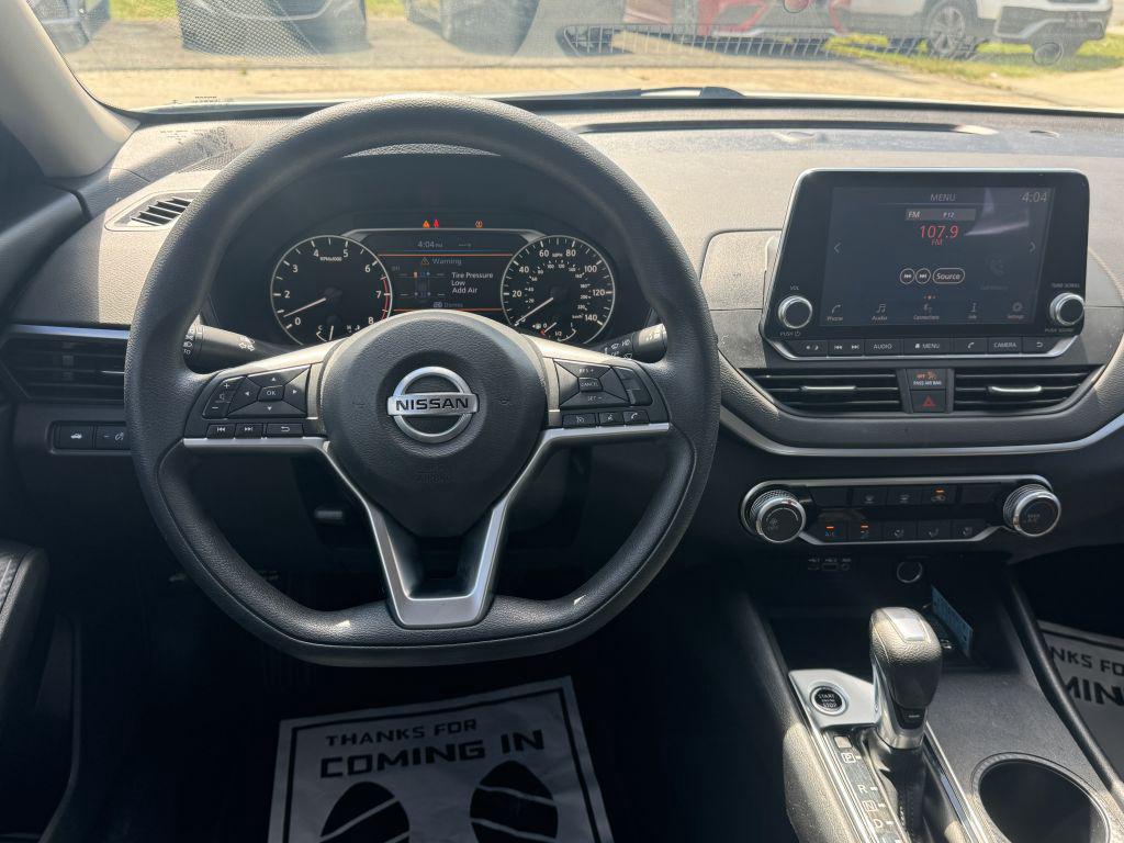 2020 Nissan Altima - $15,995