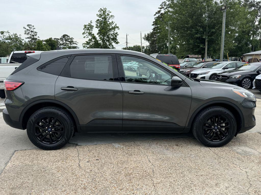 2020 Ford Escape - $17,995