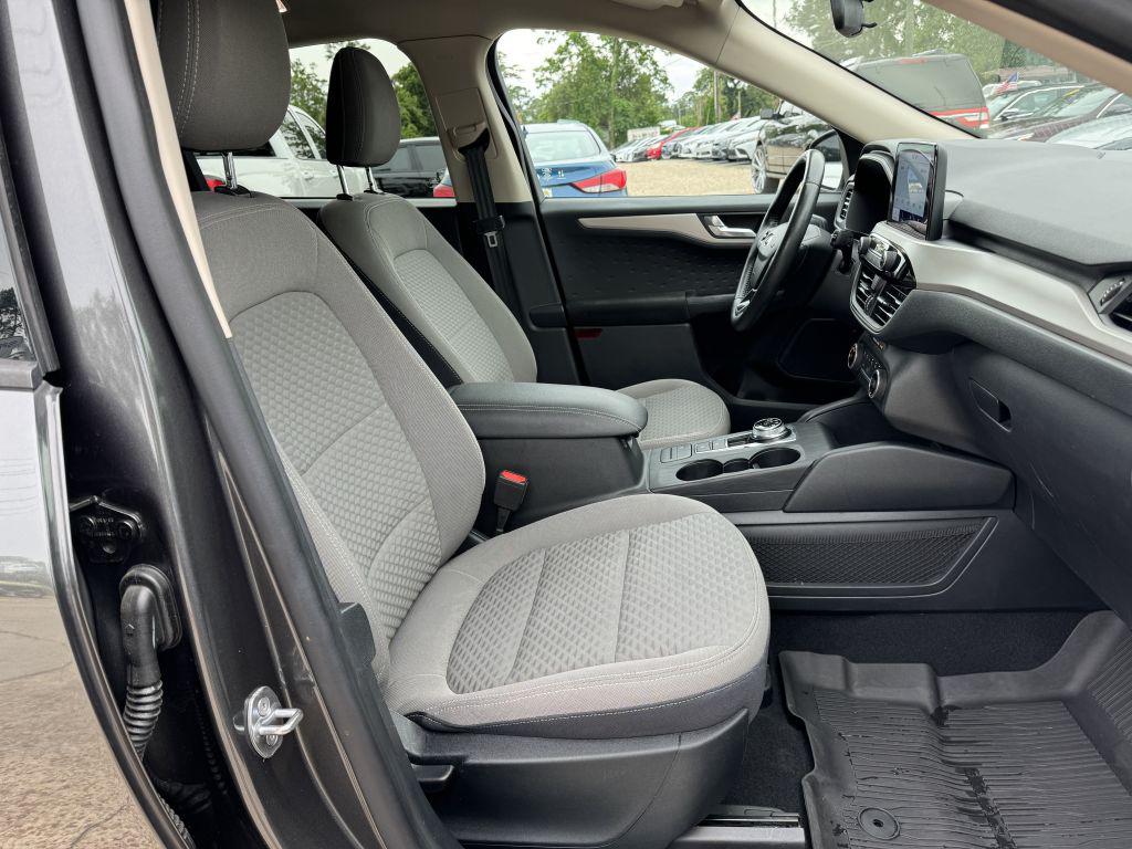 2020 Ford Escape - $17,995