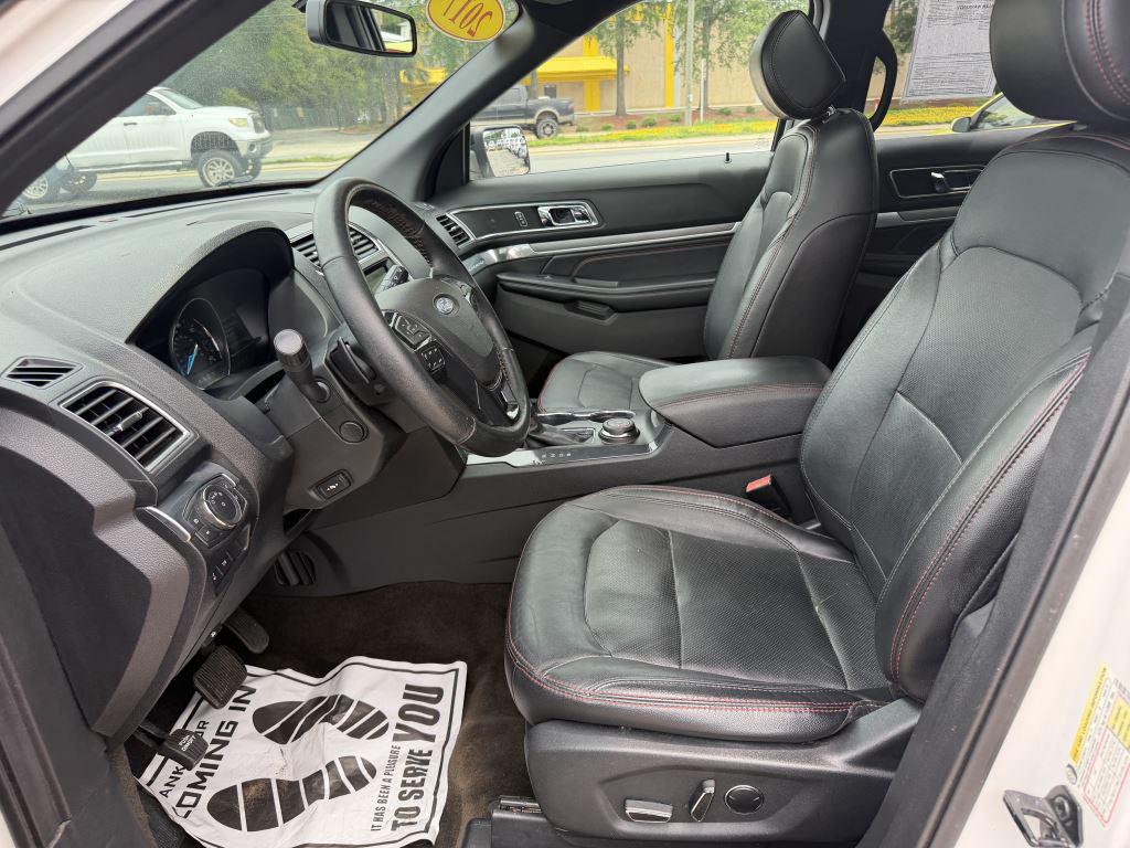 2017 Ford Explorer - $15,995