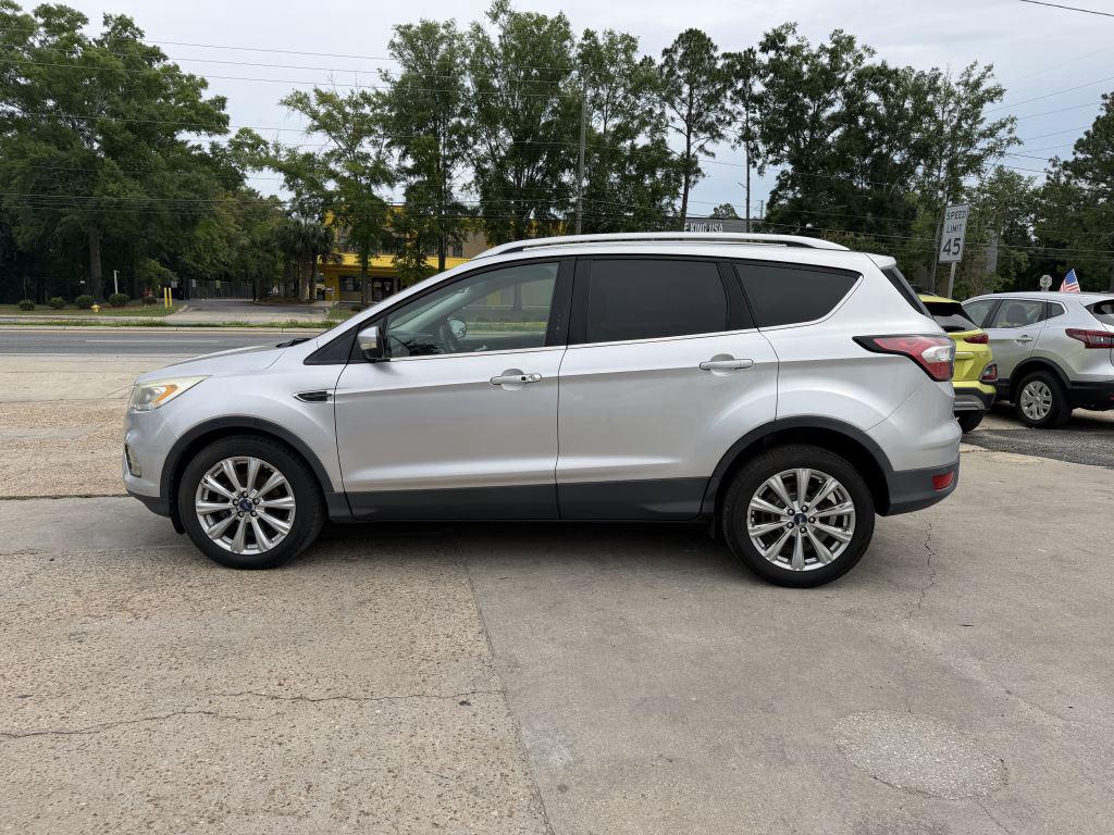 2017 Ford Escape - $9,995