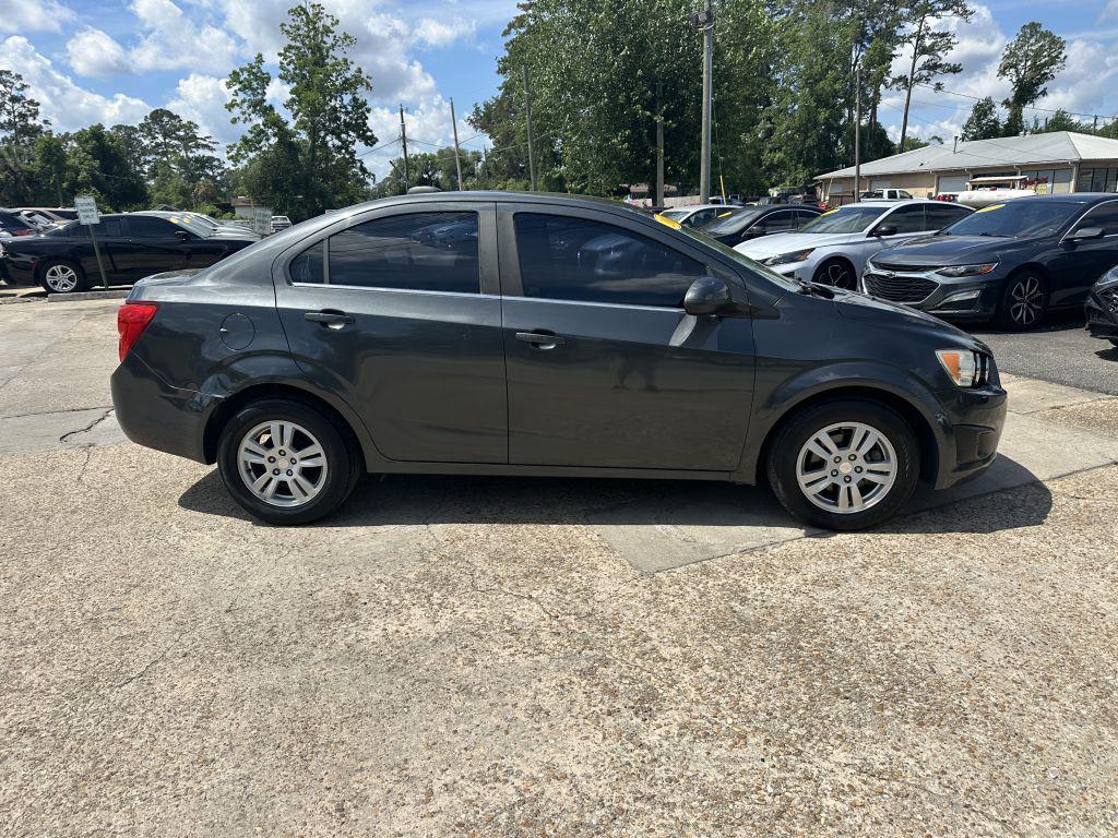 2016 Chevrolet Sonic - $7,495