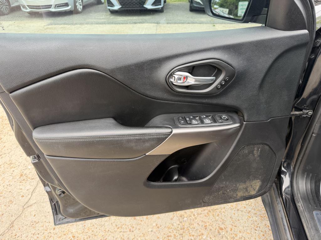 2020 Jeep Cherokee - $13,995