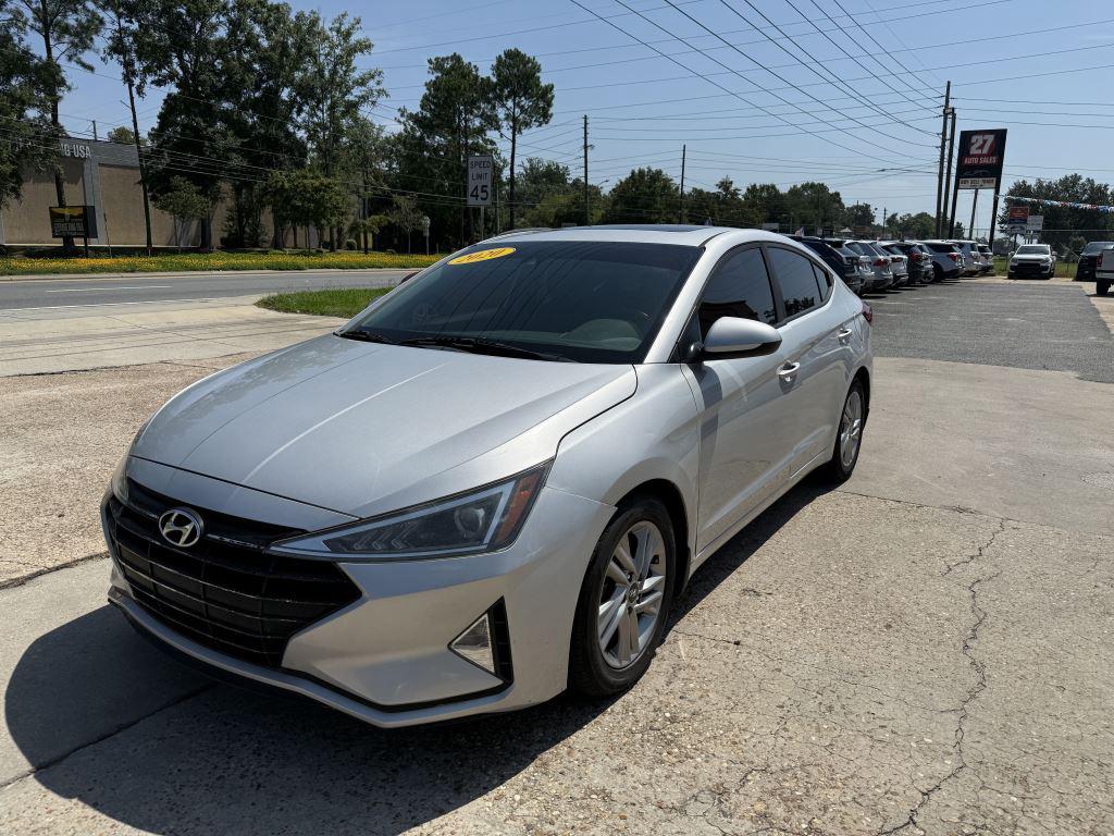 2020 Hyundai Elantra - $10,995