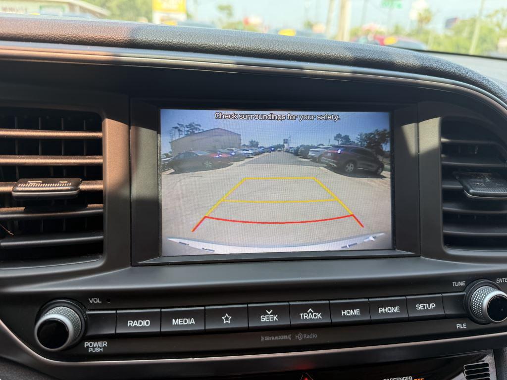 2020 Hyundai Elantra - $11,995