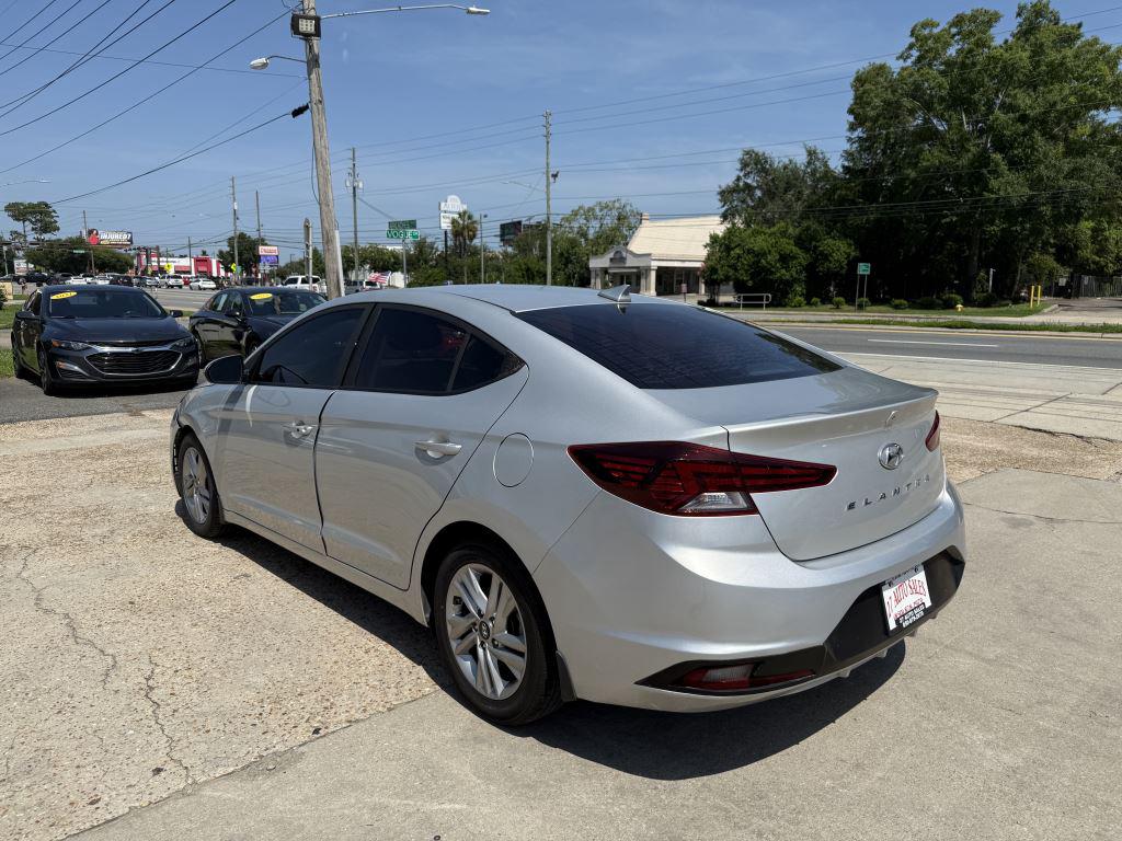 2020 Hyundai Elantra - $11,995