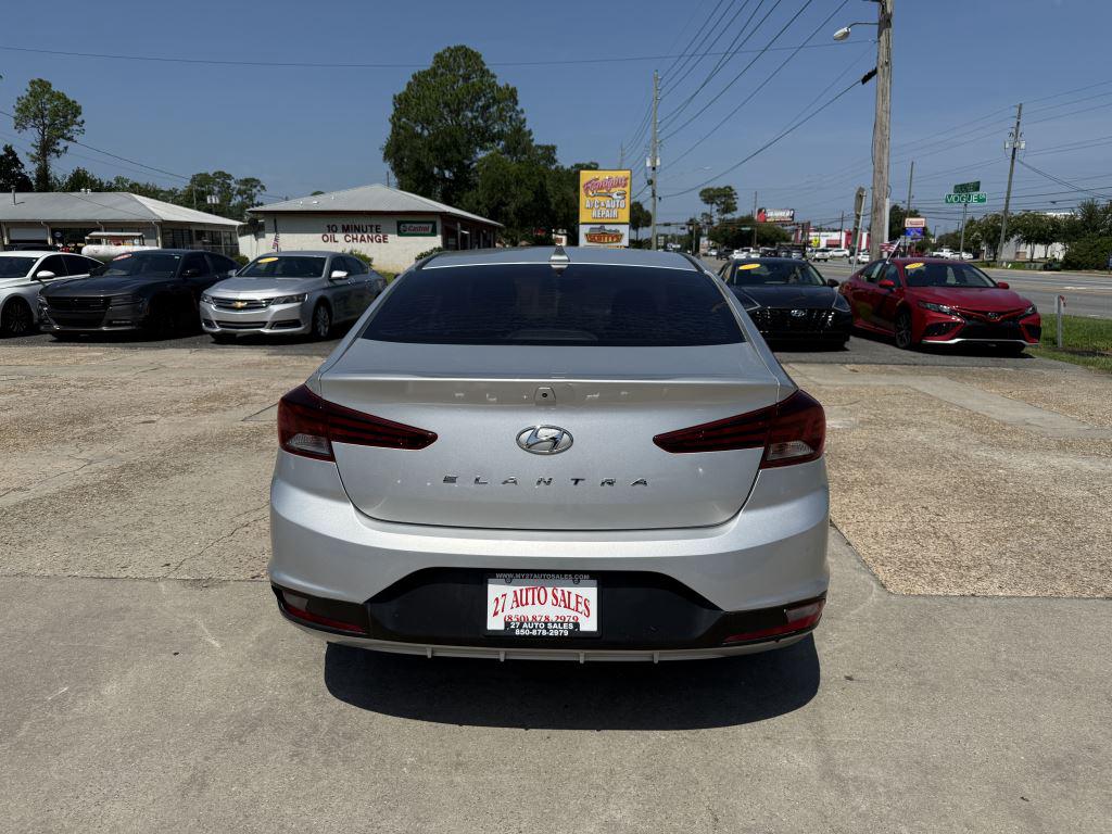 2020 Hyundai Elantra - $11,995