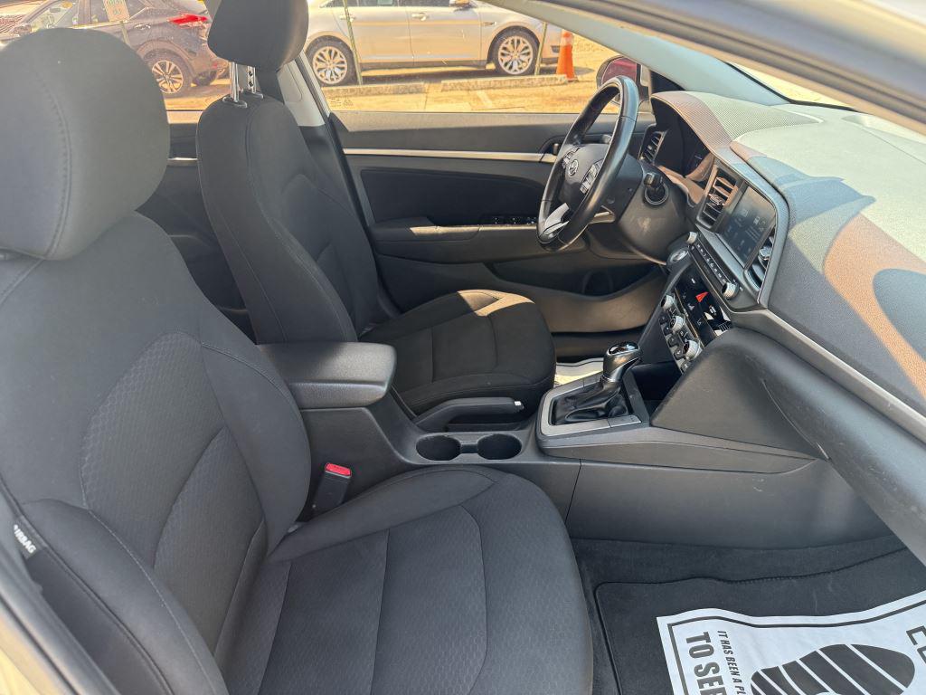 2020 Hyundai Elantra - $11,995
