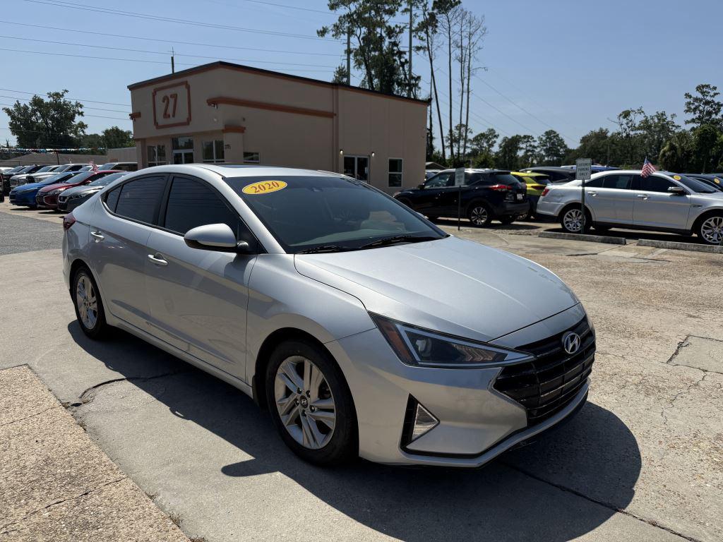 2020 Hyundai Elantra - $11,995