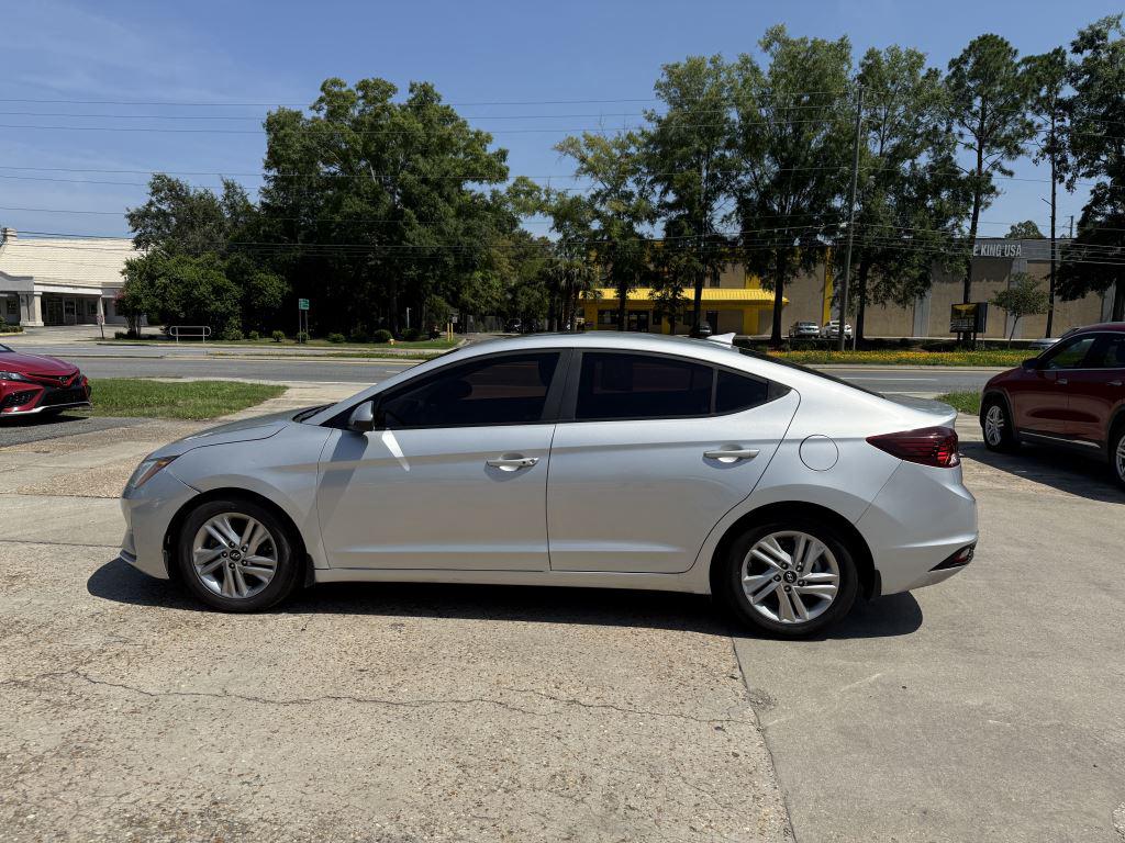 2020 Hyundai Elantra - $11,995