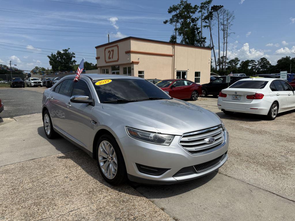 2019 Ford Taurus - $12,995