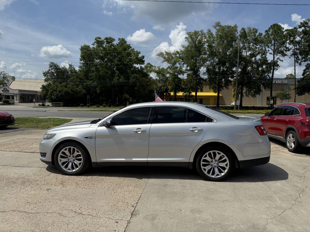 2019 Ford Taurus - $12,995