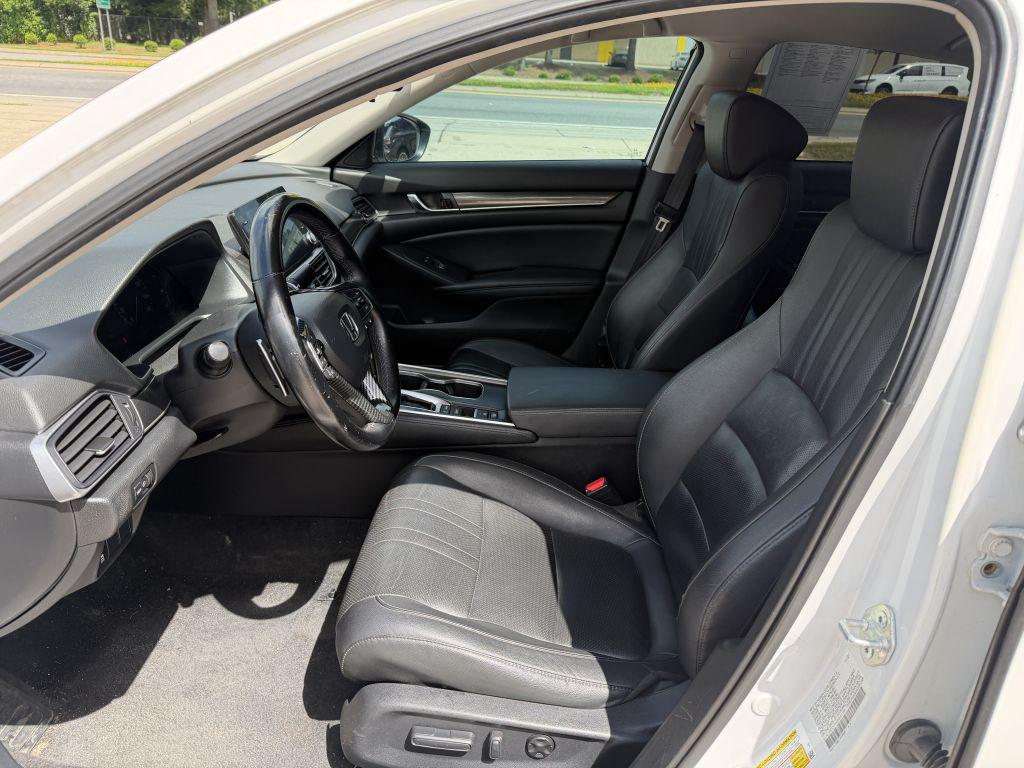 2022 Honda Accord - $19,995
