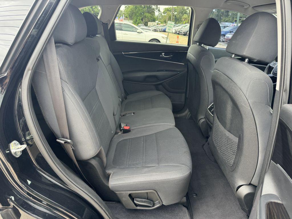 2019 Kia Sorento - $10,995