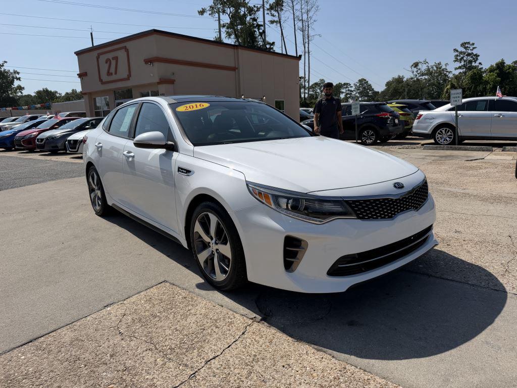 2016 Kia Optima - $10,995