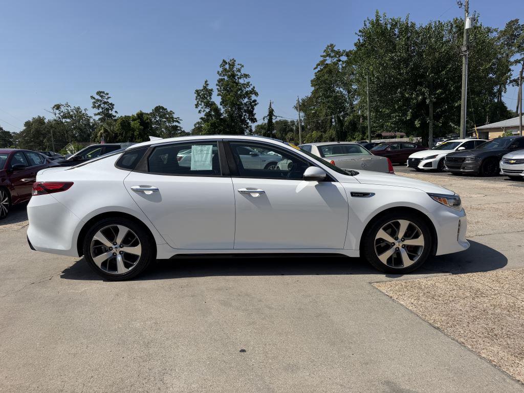 2016 Kia Optima - $10,995