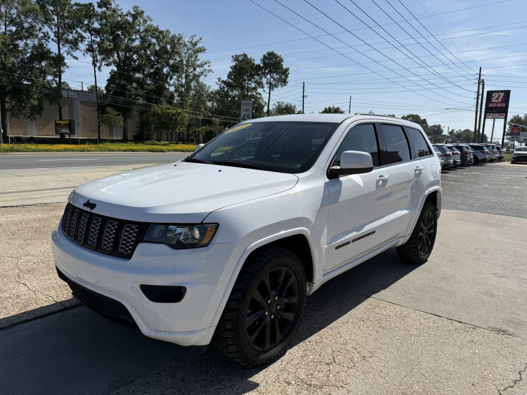 2022 Jeep Cherokee - $24,995