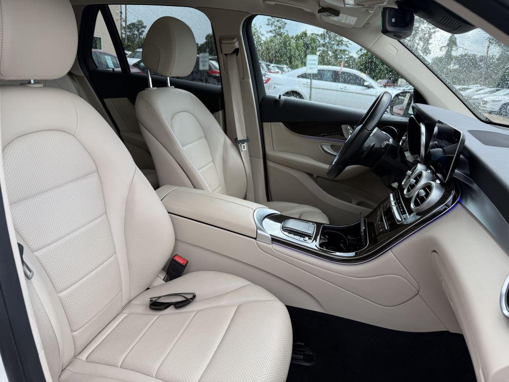 2022 Mercedes-Benz C-Class - $25,995