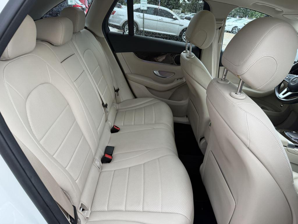 2022 Mercedes-Benz C-Class - $25,995