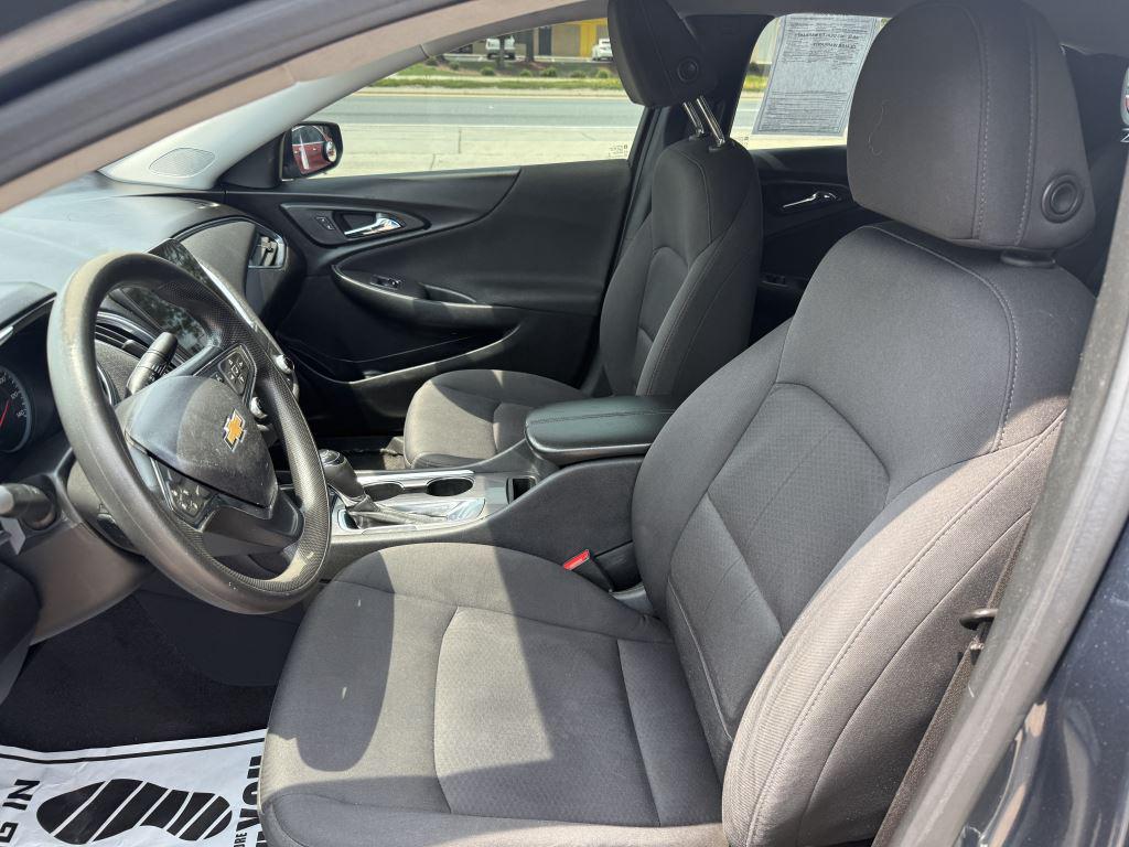 2020 Chevrolet Malibu - $11,995