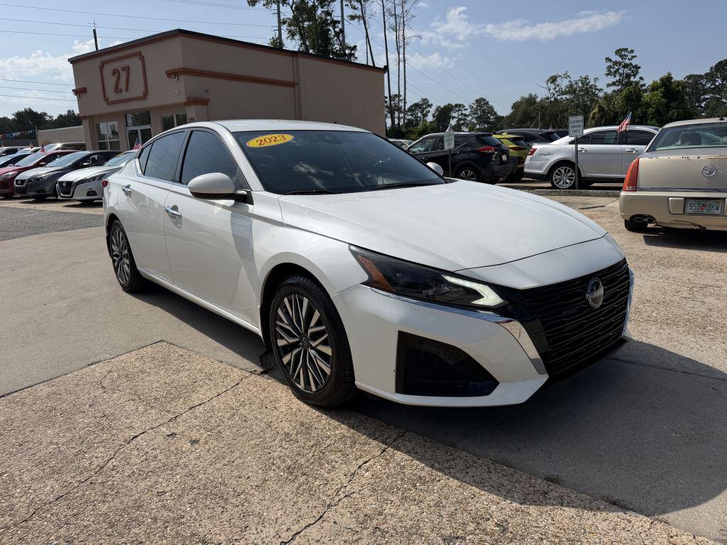 2023 Nissan Altima - $21,995