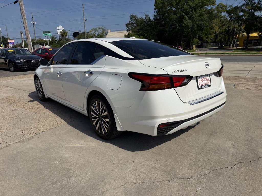 2023 Nissan Altima - $21,995