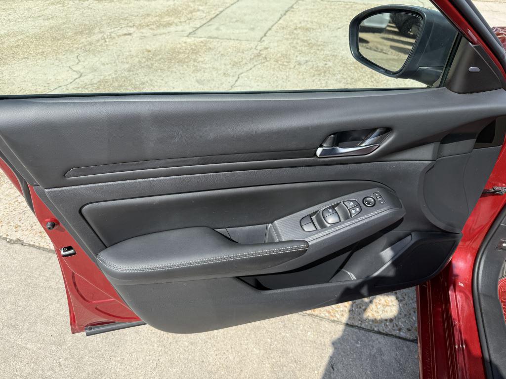 2024 Nissan Altima - $21,995